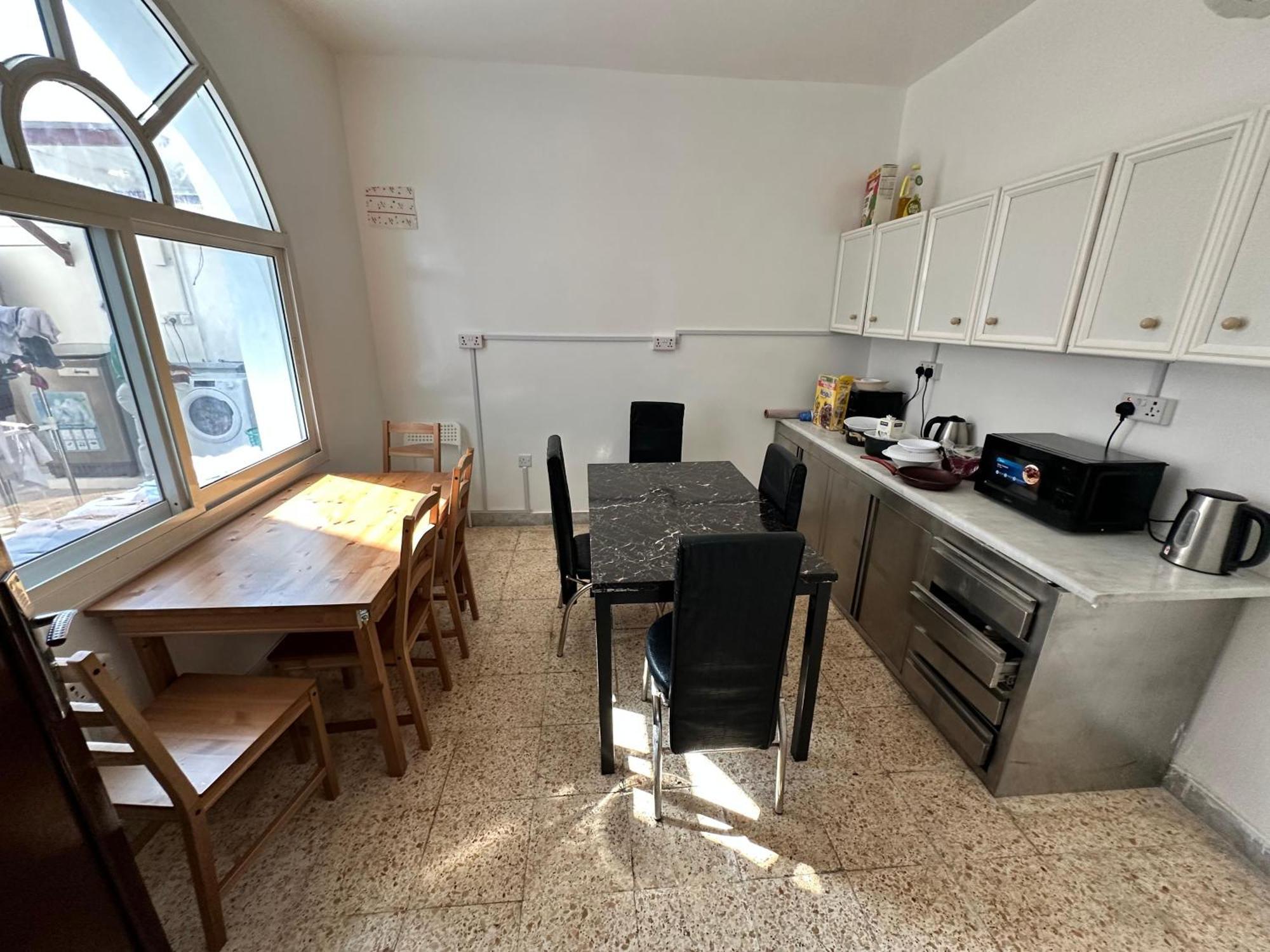 International Abu Dhabi Hostel 外观 照片