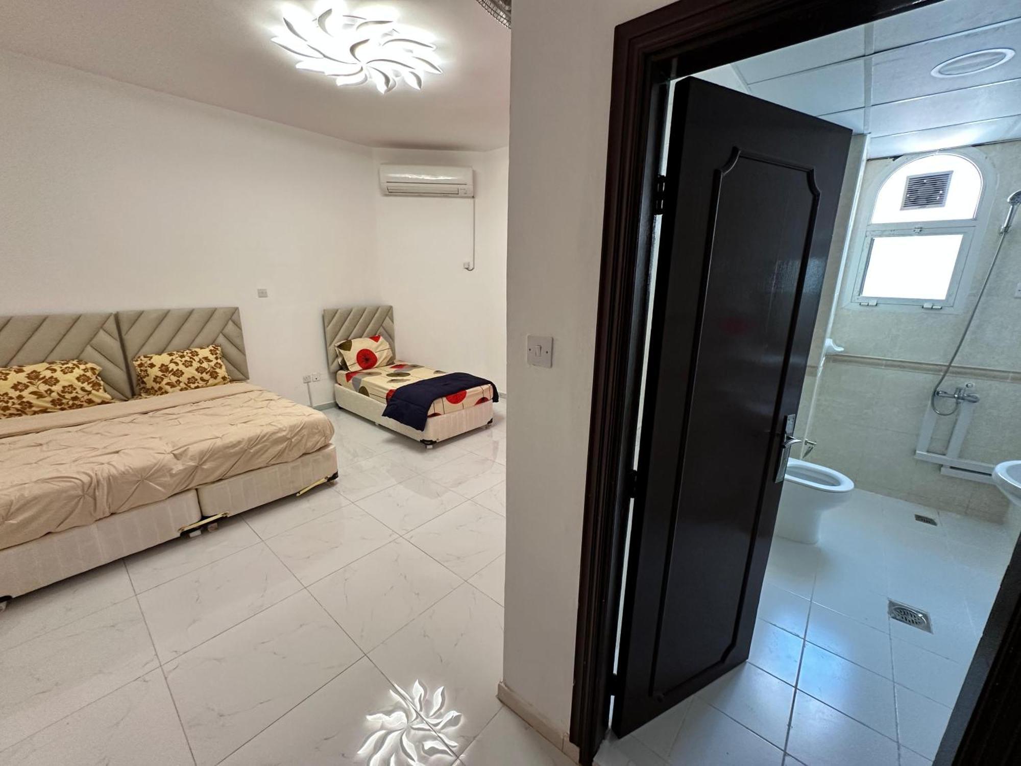 International Abu Dhabi Hostel 外观 照片